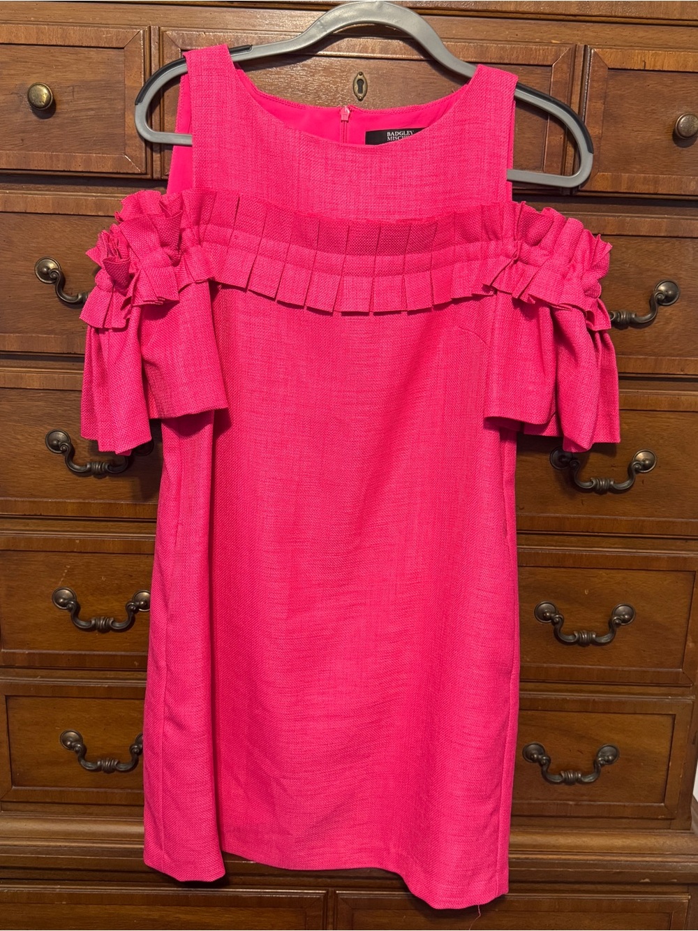 Badgley Mischka Pink Cold Shoulder Ruffle Shift Dress Size 8 Barbiecore Party
